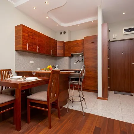 Chelmonskiego Ursus By Renters Апартаменты *